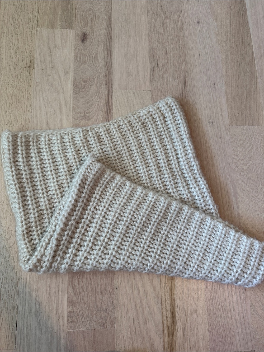 H&M Cream Knit Scarf
